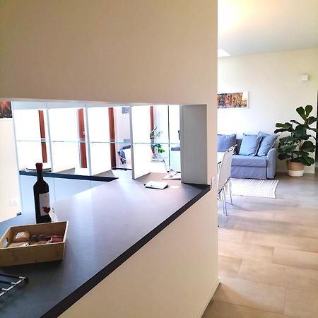 Apartamento Verde Rame In Citta' Alta Con Garage Charme E Relax Bérgamo Exterior foto