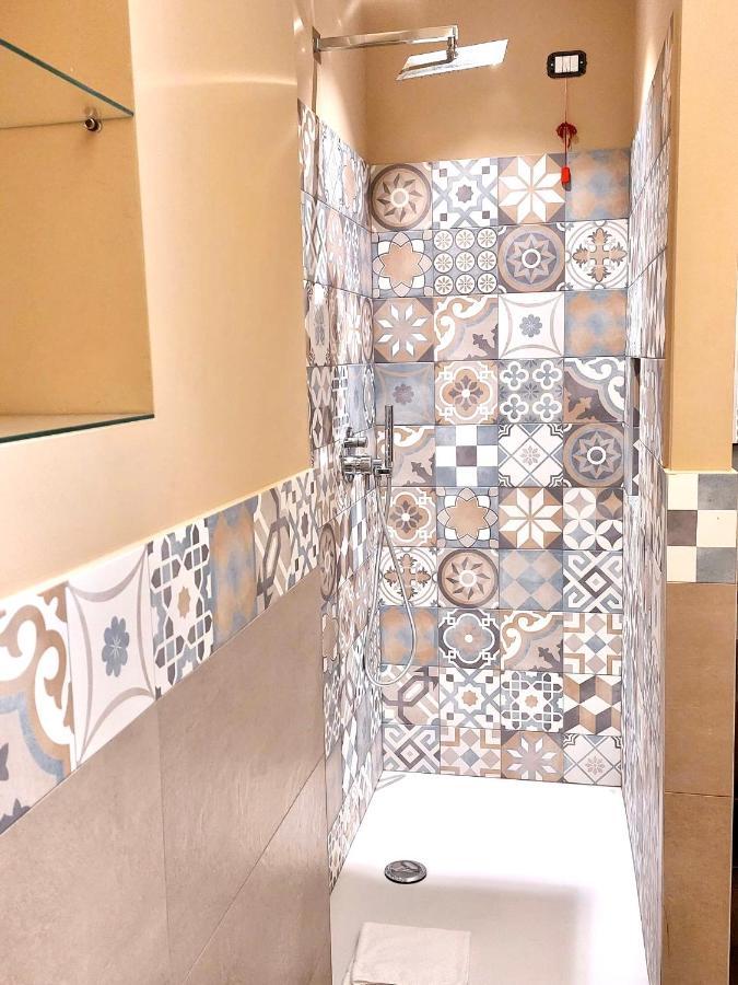 Apartamento Verde Rame In Citta' Alta Con Garage Charme E Relax Bérgamo Exterior foto